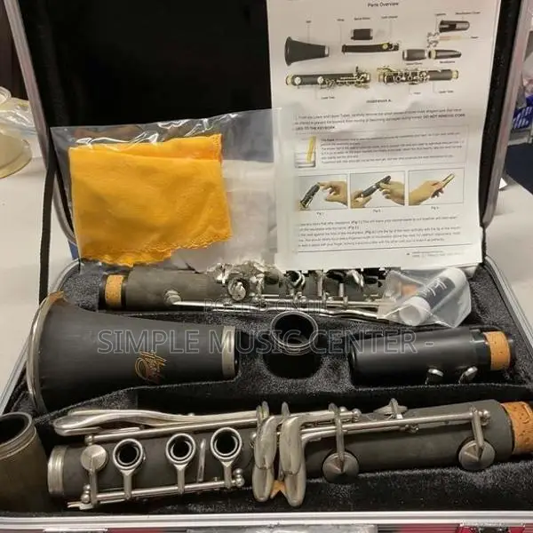Huxley Clarinet CL1 B Flat (Australia) Wood Wind