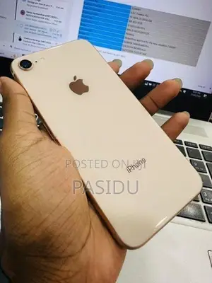 Apple iPhone 8 (Used)