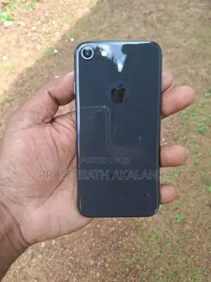 Apple iPhone 8 256GB (Used)