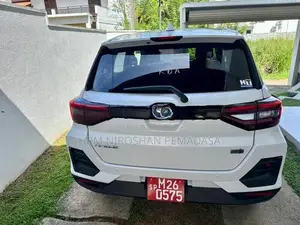 Toyota Raize Z Hybrid BSM 2025