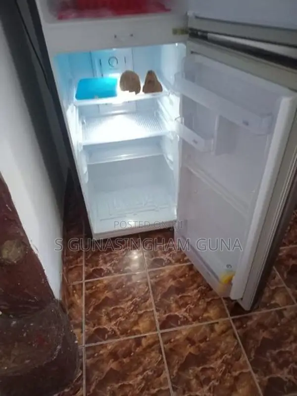 Sisil Fridge