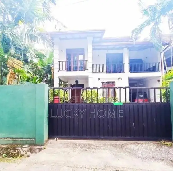 Business / Family House Rent Kadawatha Town Area