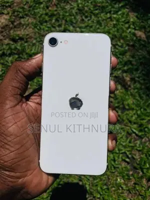 Apple iPhone SE 3 (Used)