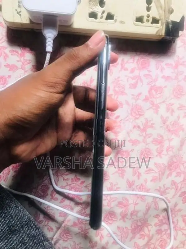 Apple iPhone XS Max (Used)