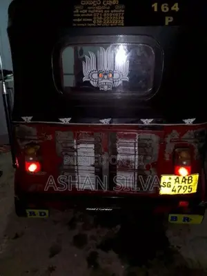 Bajaj RE 4 Stroke 2012