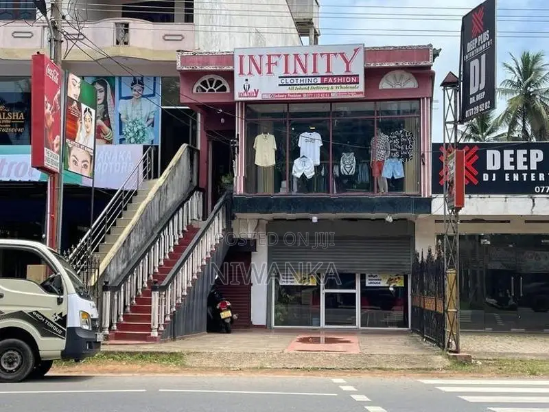 Commercial Building for Sale Marawila