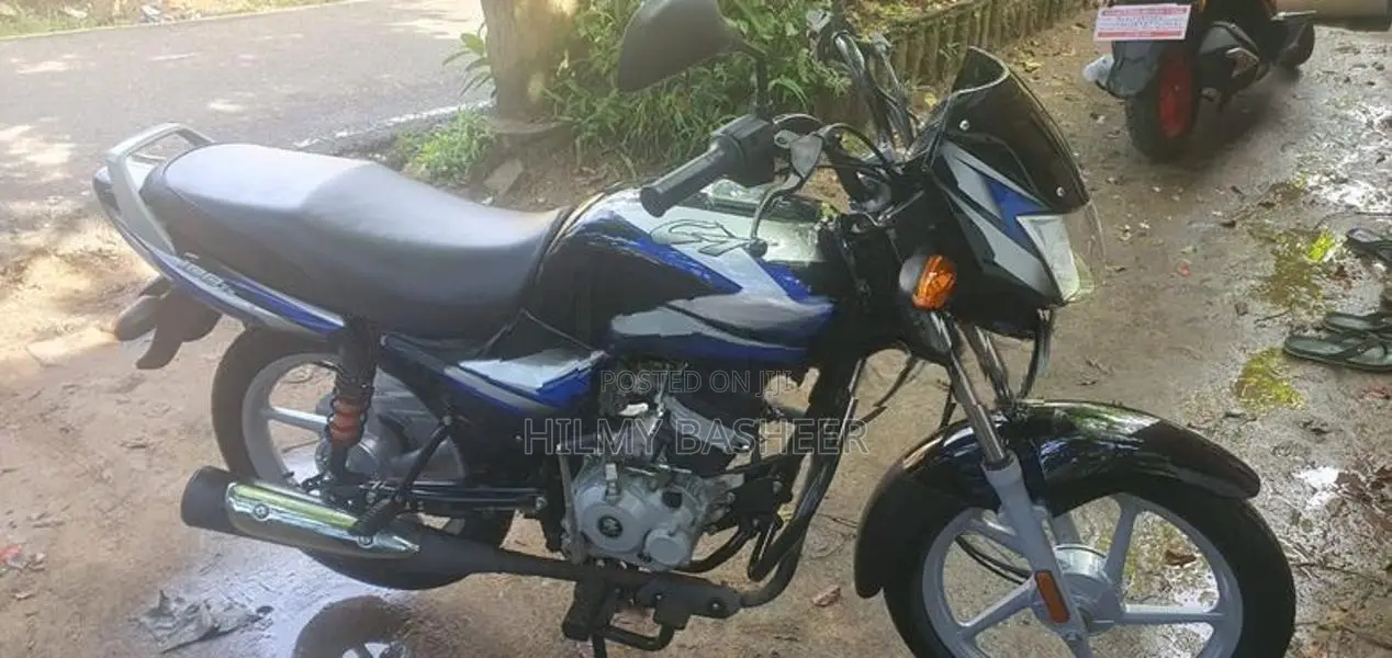 Bajaj CT100 2025