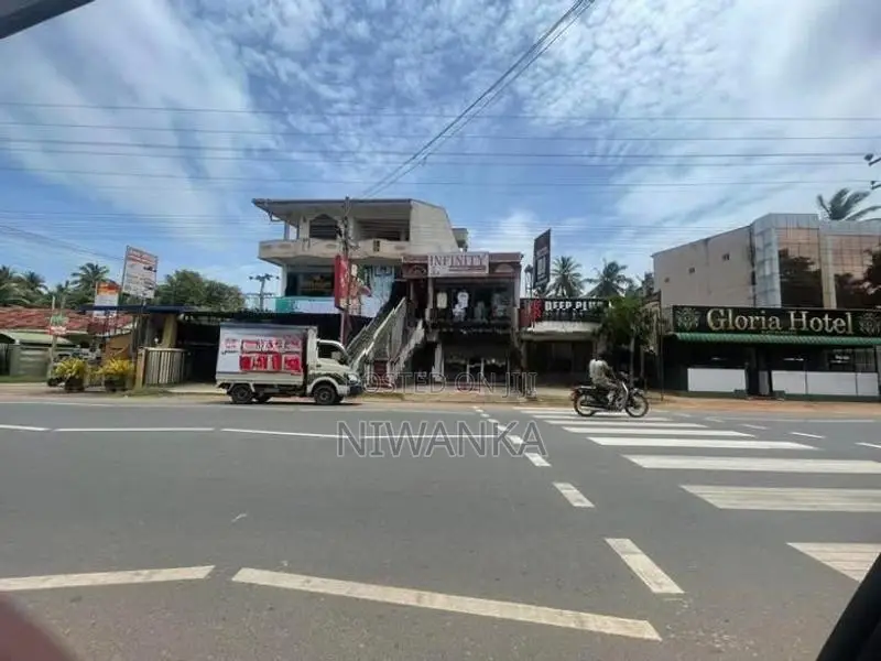 Commercial Building for Sale Marawila