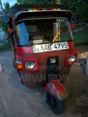 Bajaj RE 4 Stroke 2012