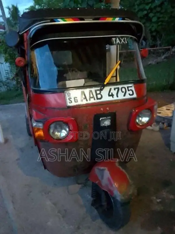 Bajaj RE 4 Stroke 2012