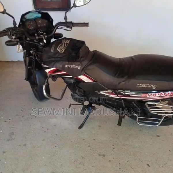 TVS Metro 2015