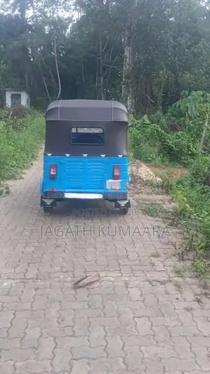 Bajaj RE 1995