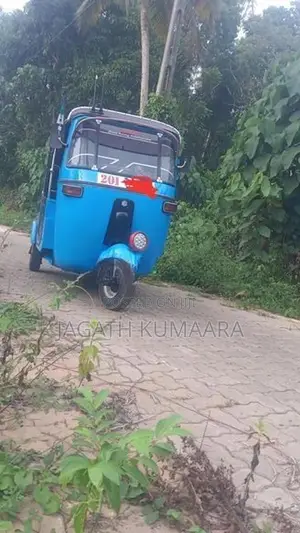 Bajaj RE 1995