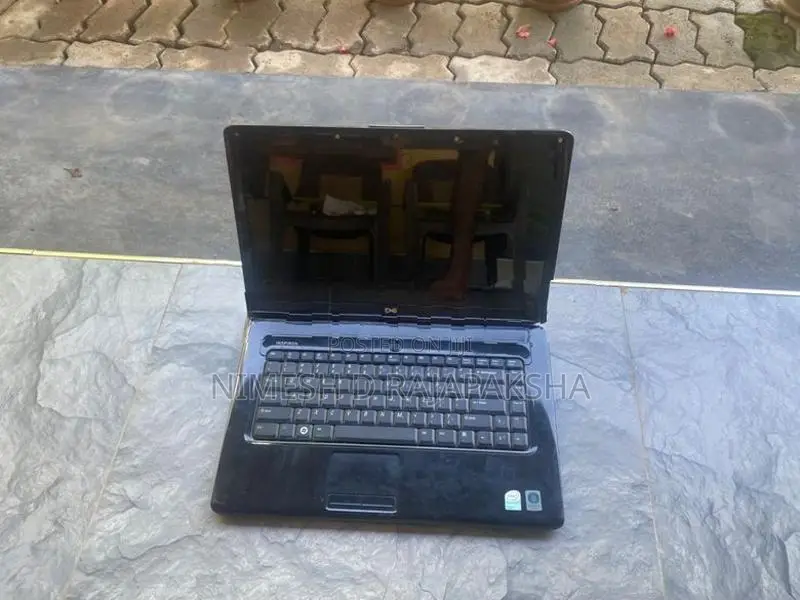 Dell Inspiron 1545 Laptop