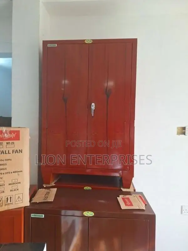 4 Ft Steel Cupboards
