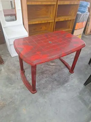 Plastic Dining Table