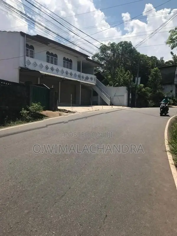 ප්‍රධාන වාණිජ දේපලක් විකිණීමට – වල්පොල / රාගම