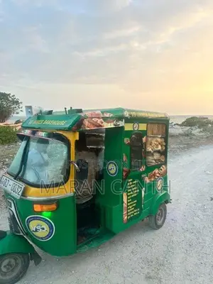 Bajaj RE 2006