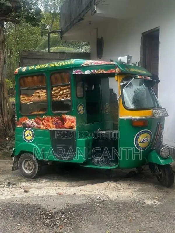 Bajaj RE 2006