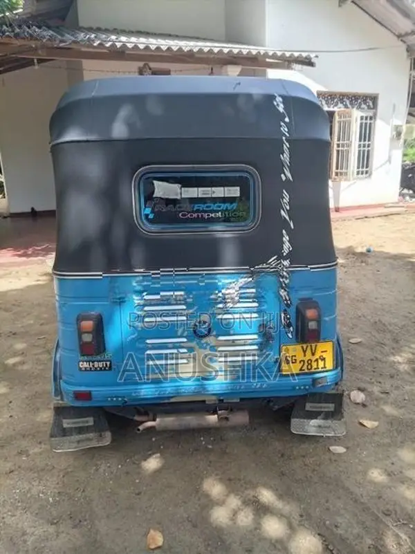 Bajaj RE Three Wheeler 2011