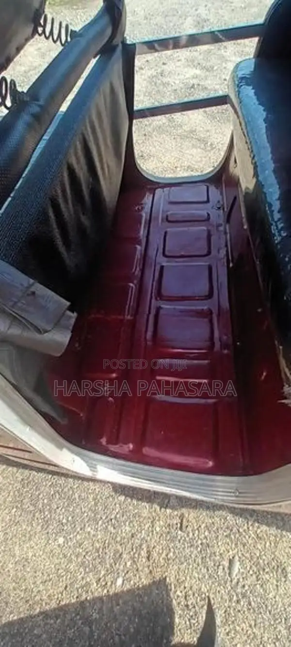 Bajaj RE 2 Storke 2007
