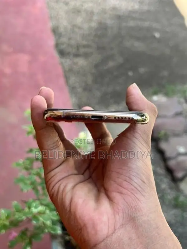Apple iPhone 11 Pro (Used)
