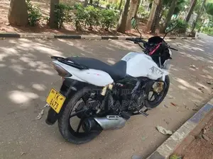 TVS Apache 2007