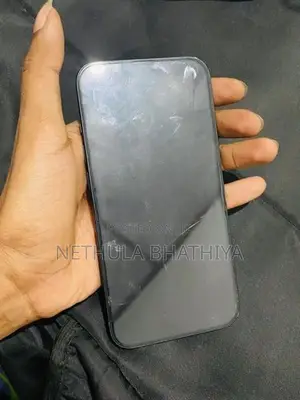 Apple iPhone 13 (Used)