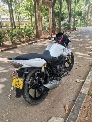 TVS Apache 2007