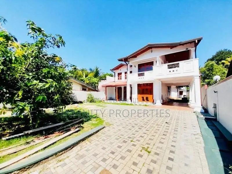 (AFA133) 03 Storey Luxury House with 26.5P Sale Nugegoda