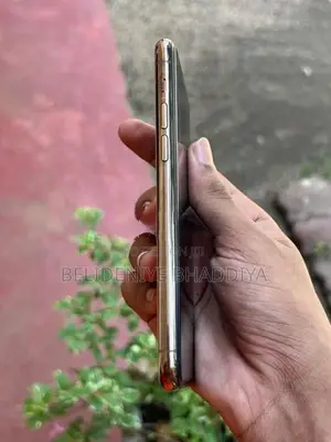 Apple iPhone 11 Pro (Used)
