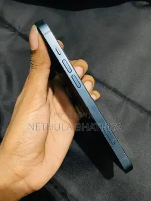Apple iPhone 13 (Used)
