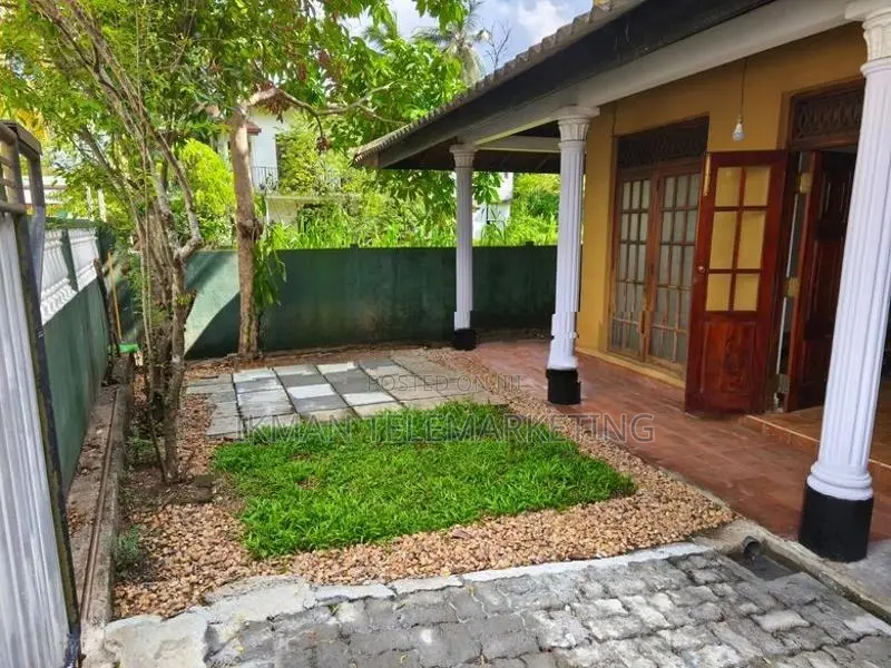 House at Kaduwela Hewagama