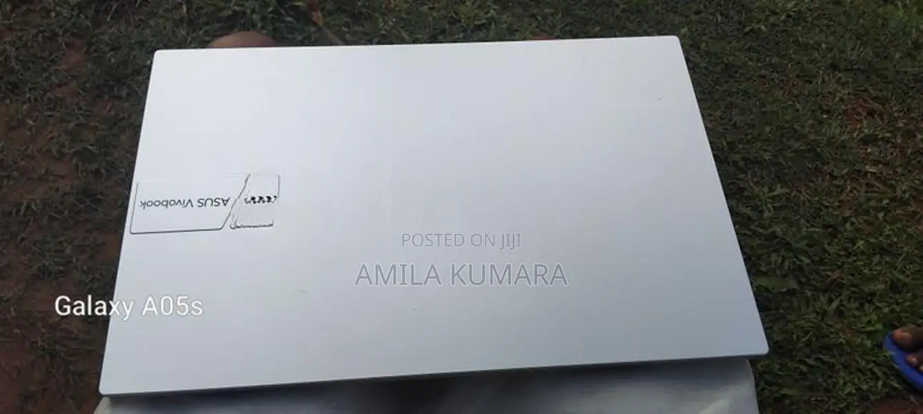Asus Vivobook Laptop
