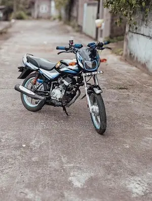 Bajaj CT100 2025