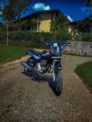 Bajaj CT100 2025