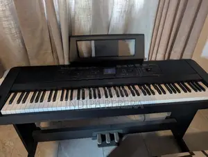 Yamaha DGX-660 Digital Piano