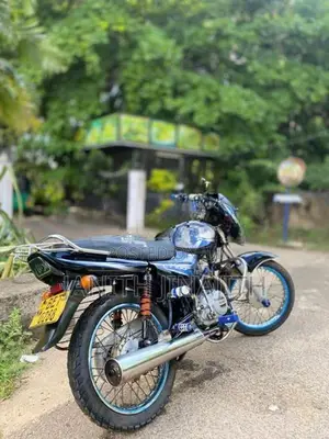 Bajaj CT100 2017