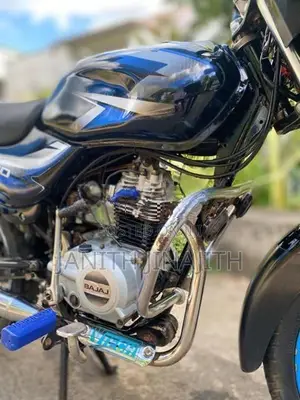 Bajaj CT100 2017