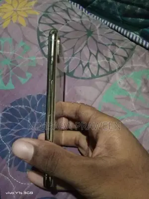 Apple iPhone XS (Used)