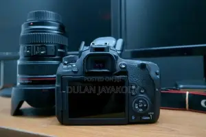 Canon 77D Camera
