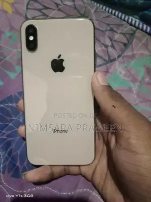 Apple iPhone XS (Used)