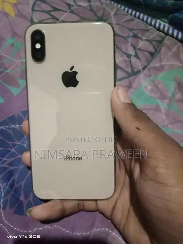 Apple iPhone XS (Used)