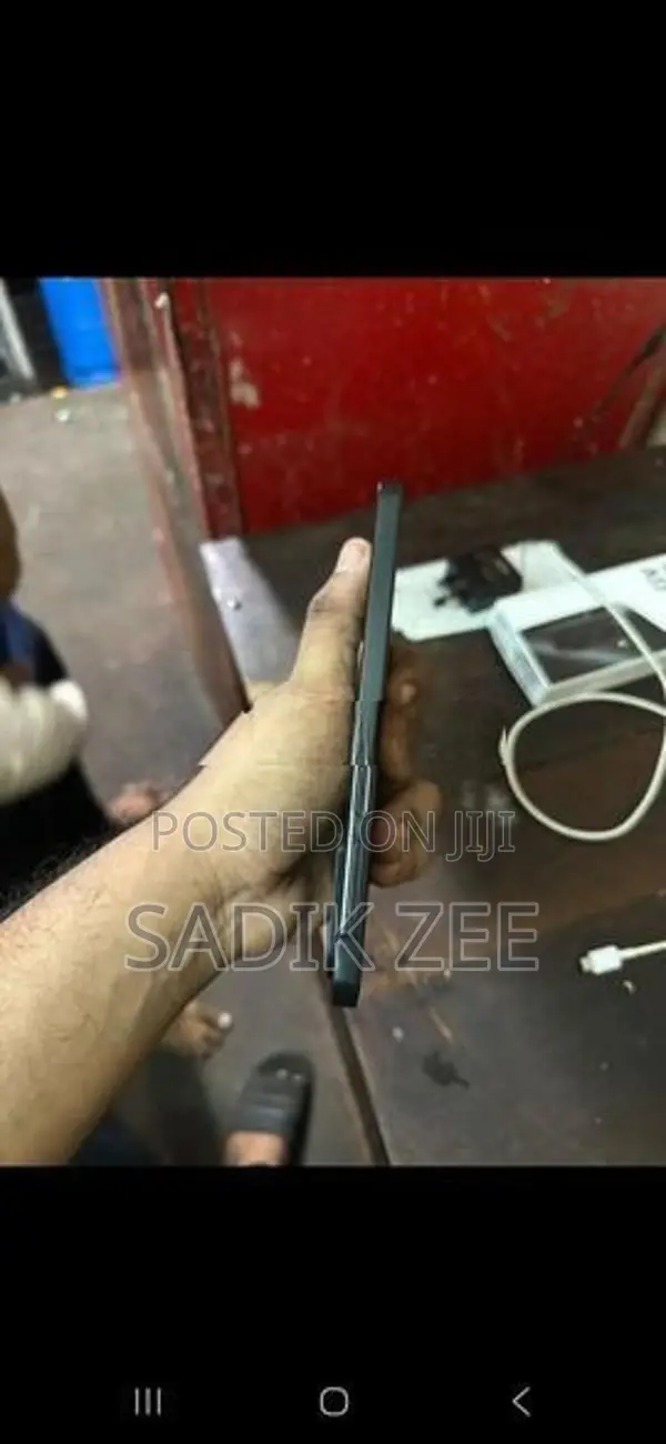 Samsung Galaxy A17 (Used)