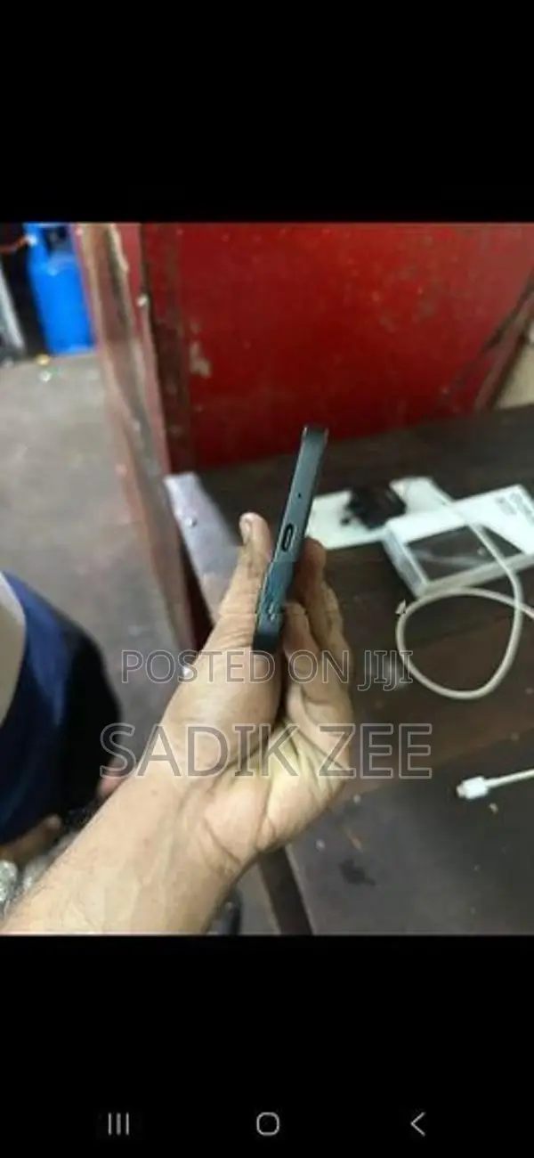 Samsung Galaxy A17 (Used)