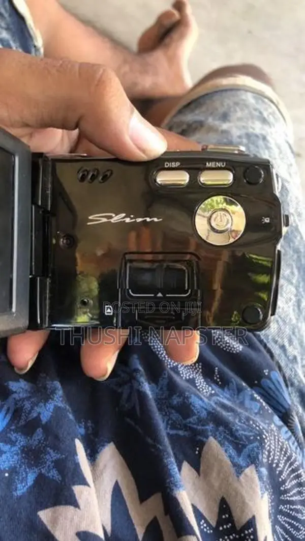Compact Digital Camera