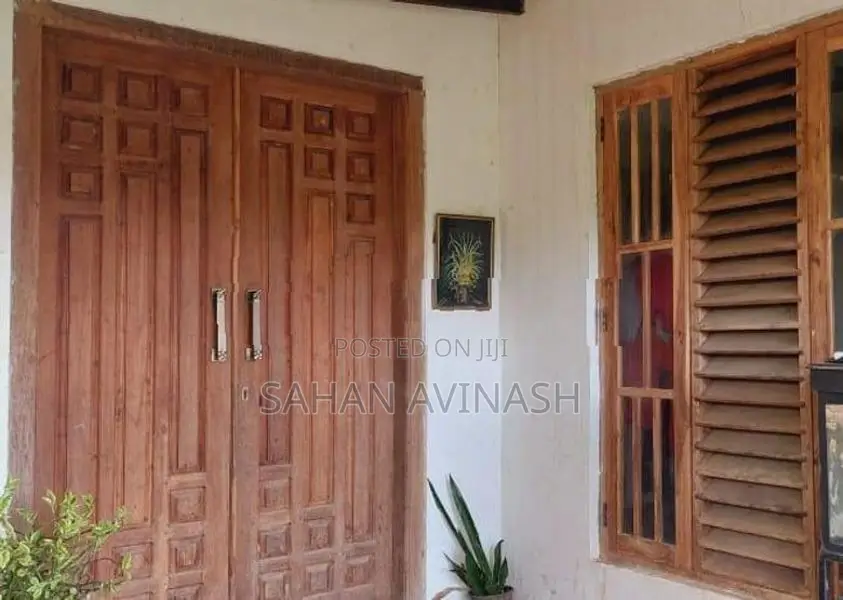 Land with House for Sale Nelundeniya