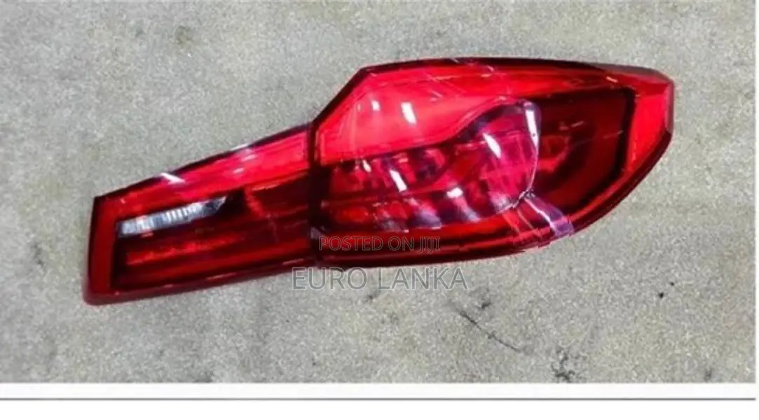 BMW 530e G30 Tail Lights Set