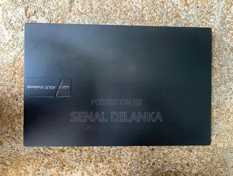 Asus Vivobook X1504VA