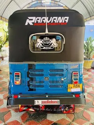 Bajaj RE Three Wheel 2016